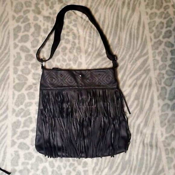 on known brand Handbags - Black Fringe Crossbody Bag PRE-OWNED EXCELLENT CONDITION